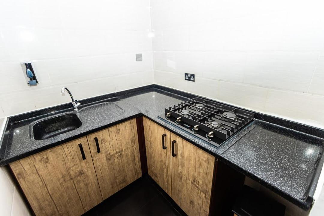 Dann Residence Ogbodjo Εξωτερικό φωτογραφία